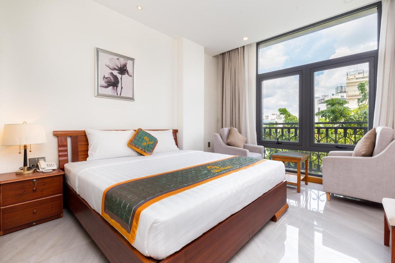 Silk Hong Ha Airport Hotel Ho Chi Minh City Bagian luar foto