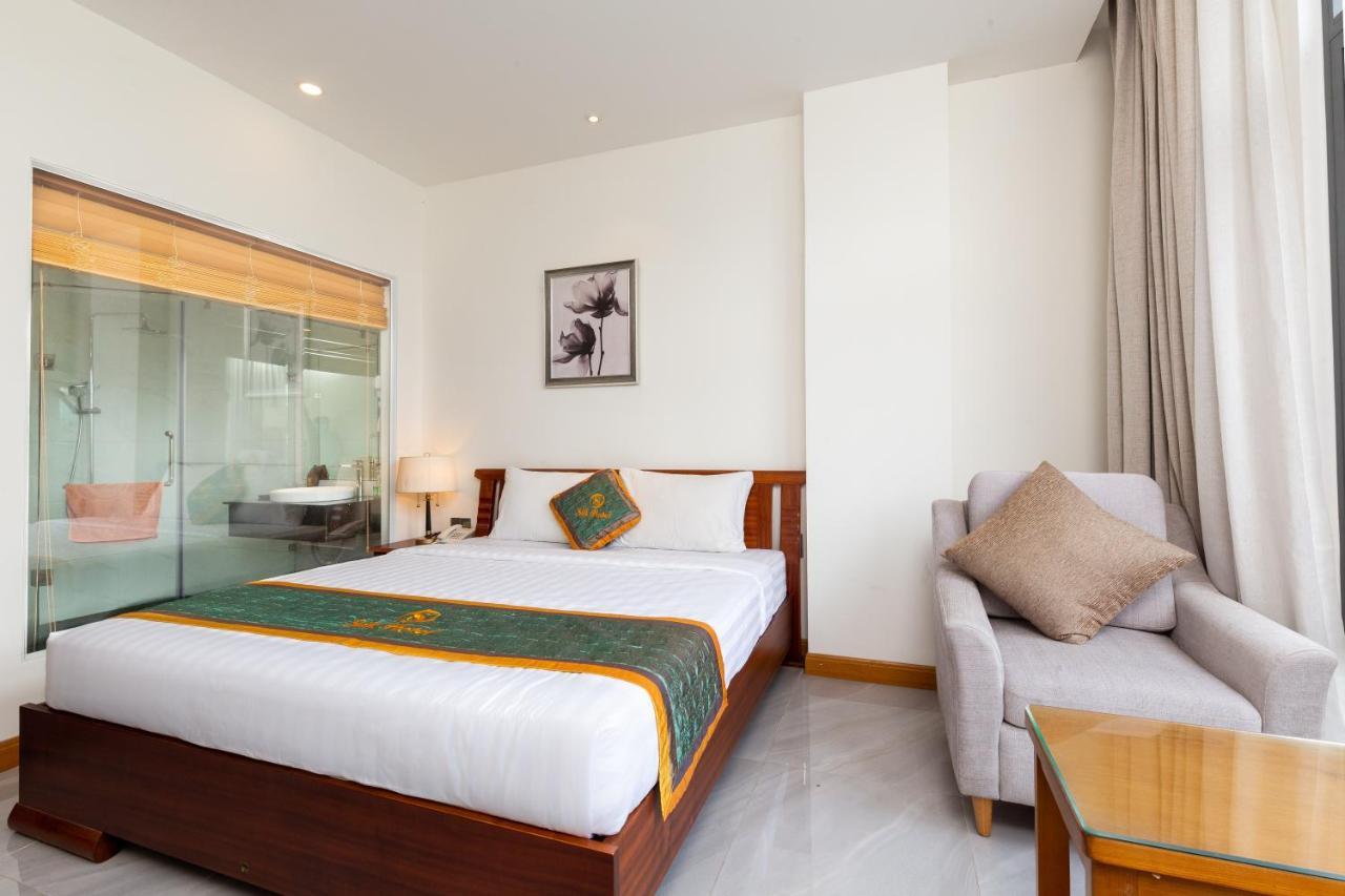 Silk Hong Ha Airport Hotel Ho Chi Minh City Bagian luar foto