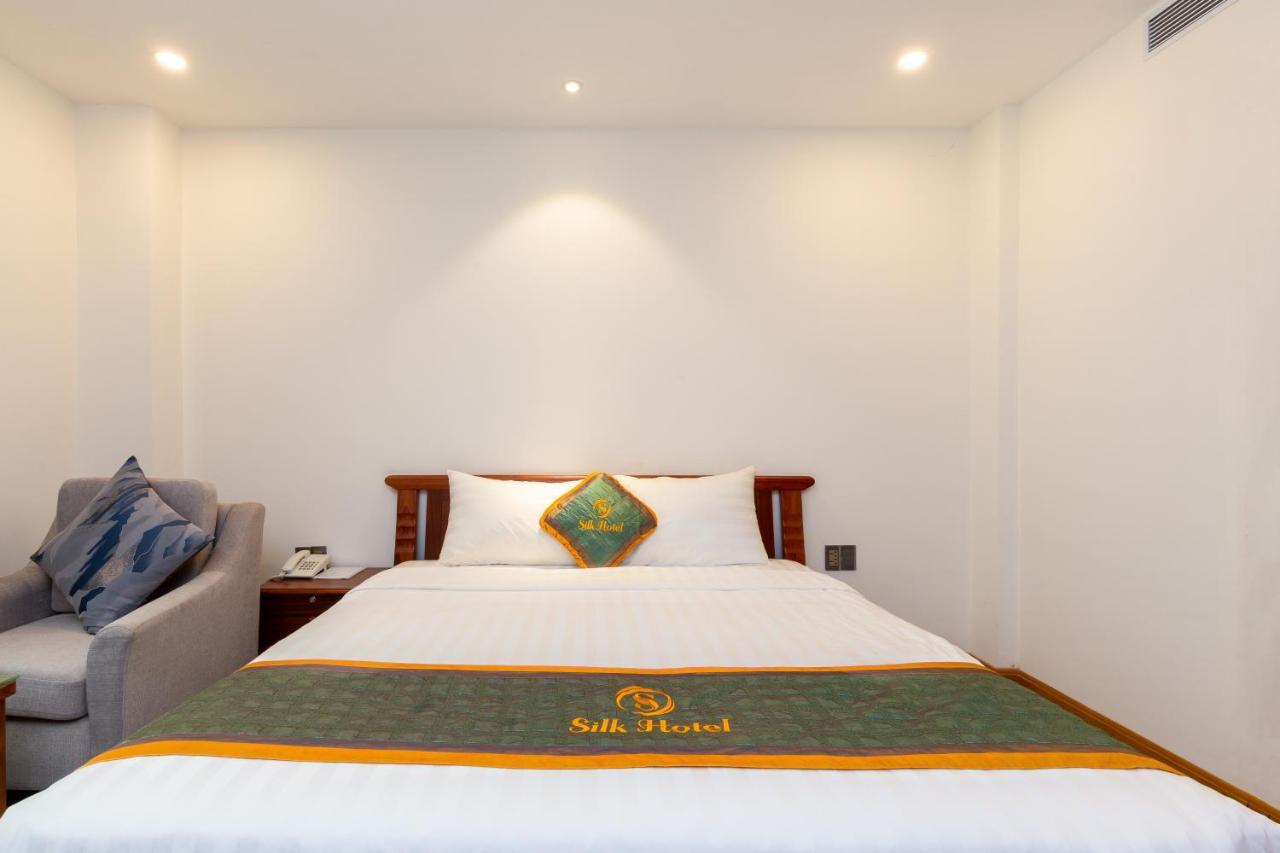Silk Hong Ha Airport Hotel Ho Chi Minh City Bagian luar foto