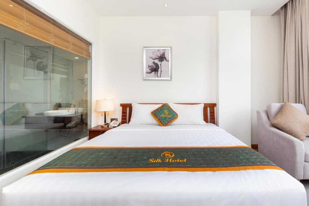 Silk Hong Ha Airport Hotel Ho Chi Minh City Bagian luar foto