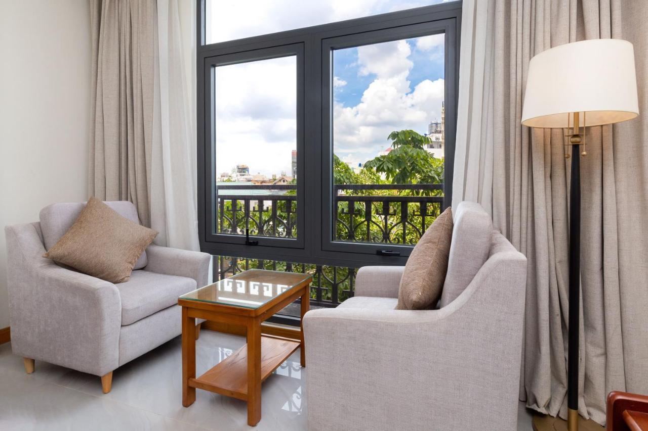 Silk Hong Ha Airport Hotel Ho Chi Minh City Bagian luar foto