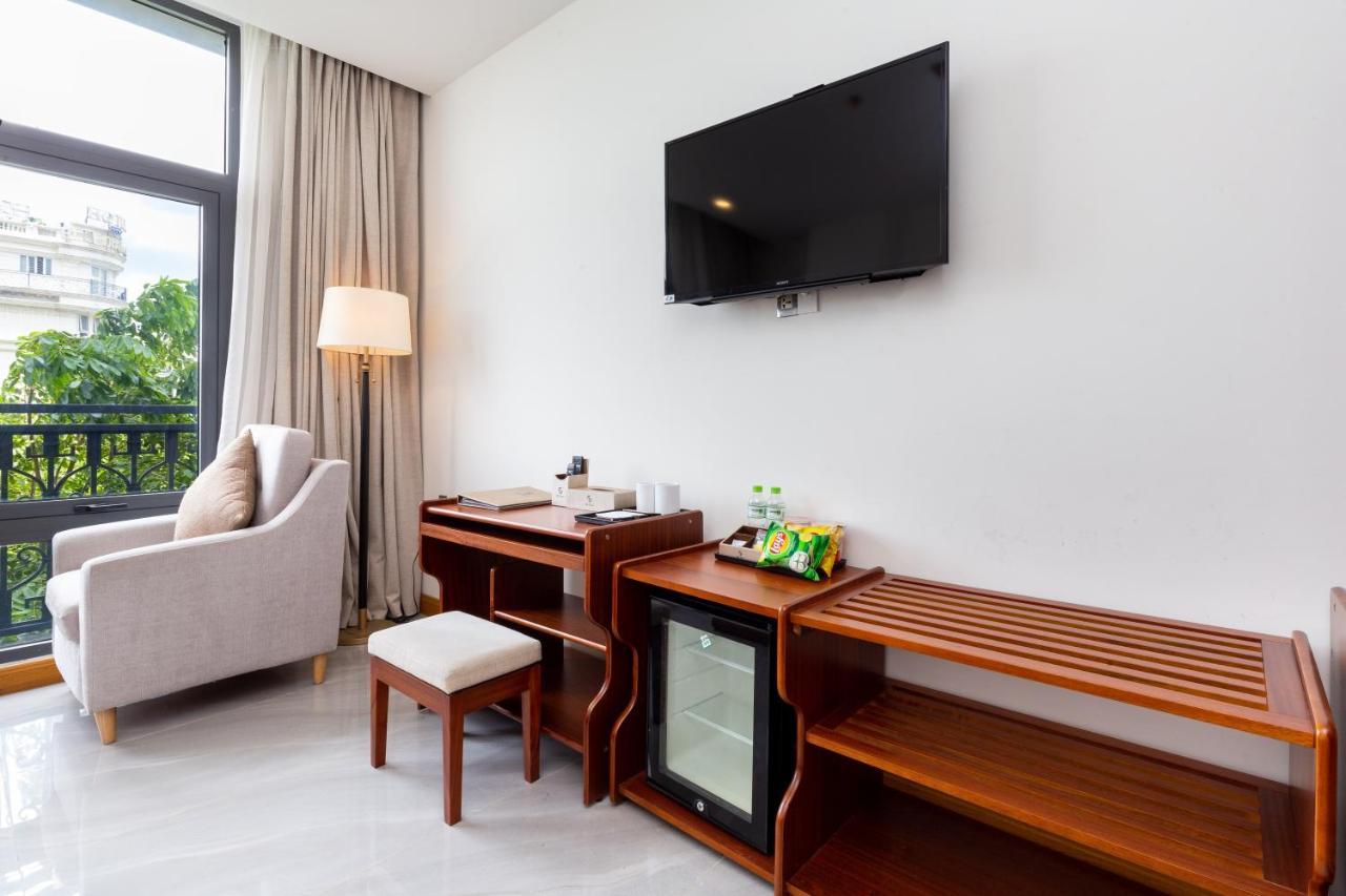Silk Hong Ha Airport Hotel Ho Chi Minh City Bagian luar foto