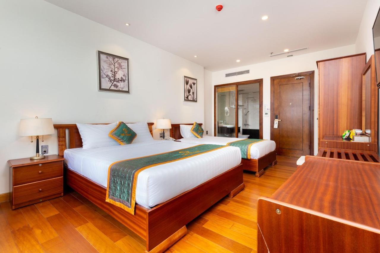 Silk Hong Ha Airport Hotel Ho Chi Minh City Bagian luar foto