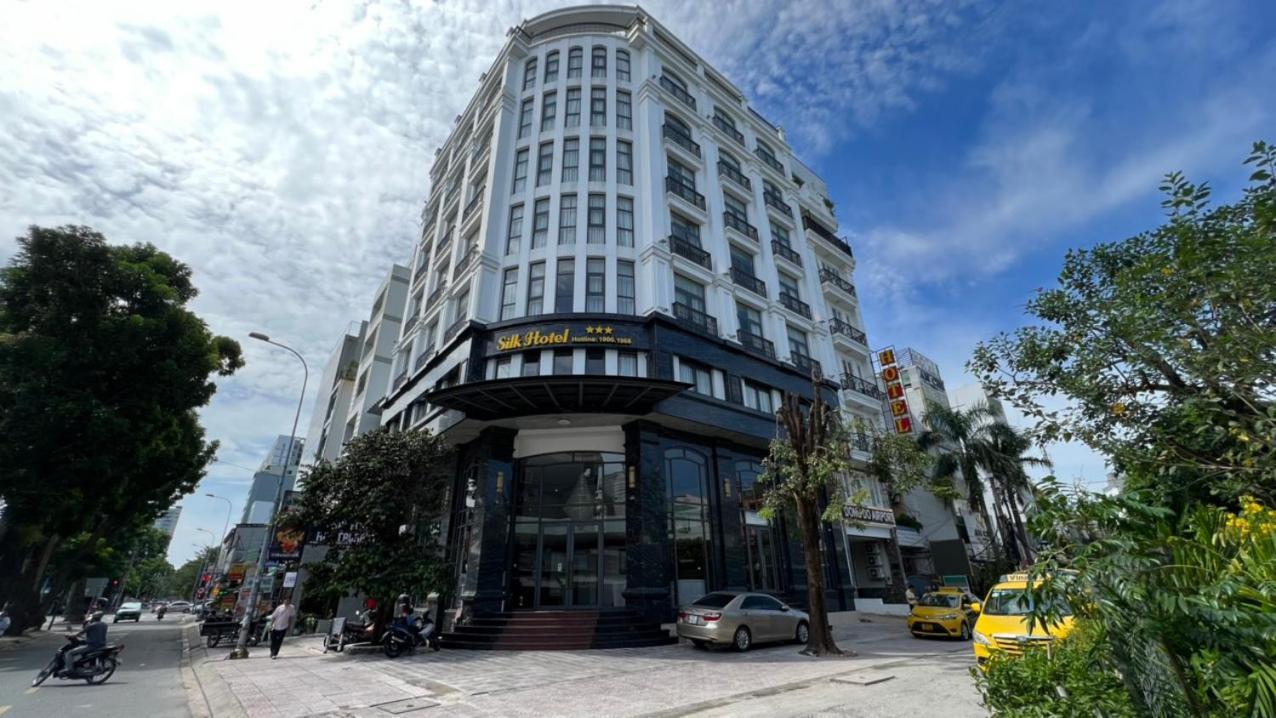 Silk Hong Ha Airport Hotel Ho Chi Minh City Bagian luar foto